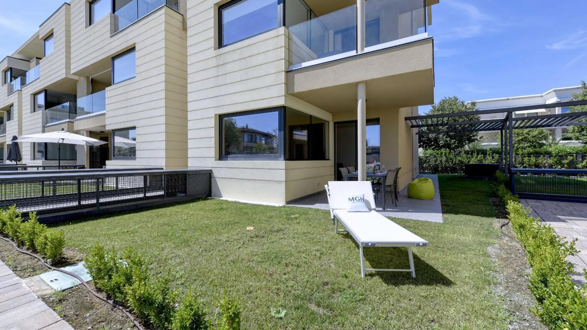 Katya Resort Superior Apartments - Mgh A2-1 Gf Desenzano del Garda 0*,